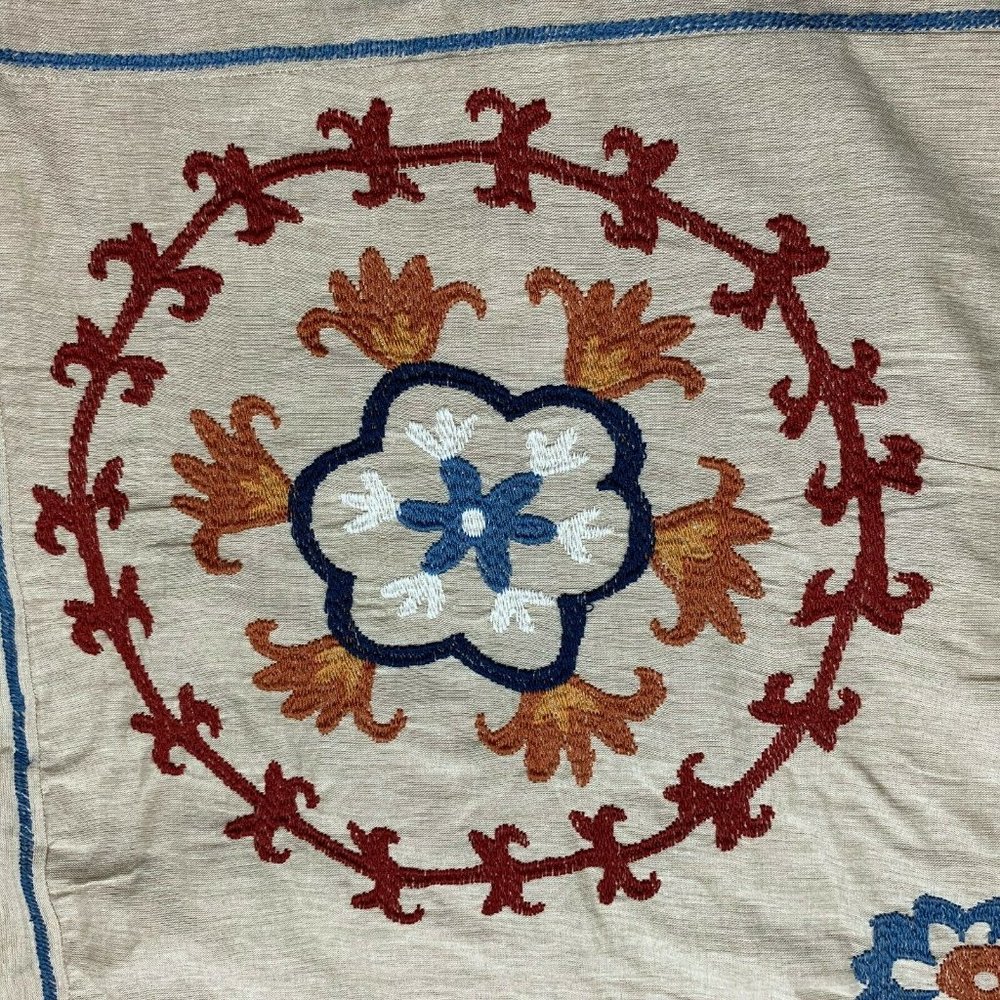 Embroidered Duvet Cover and 1 Sham NWT - Picture 10 of 12